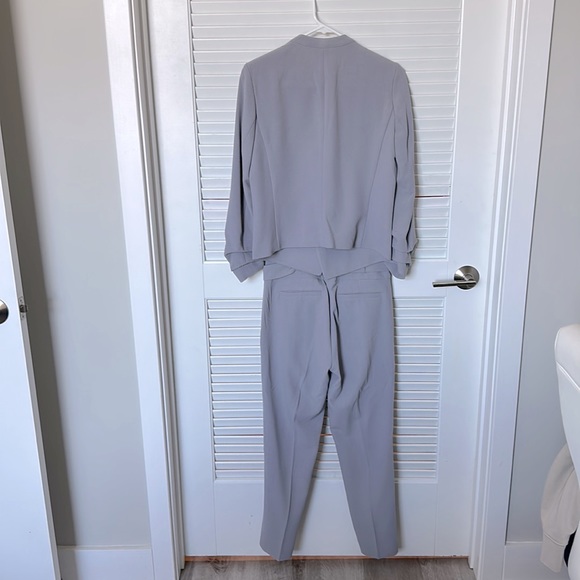 Bar III Suit - Picture 7 of 9